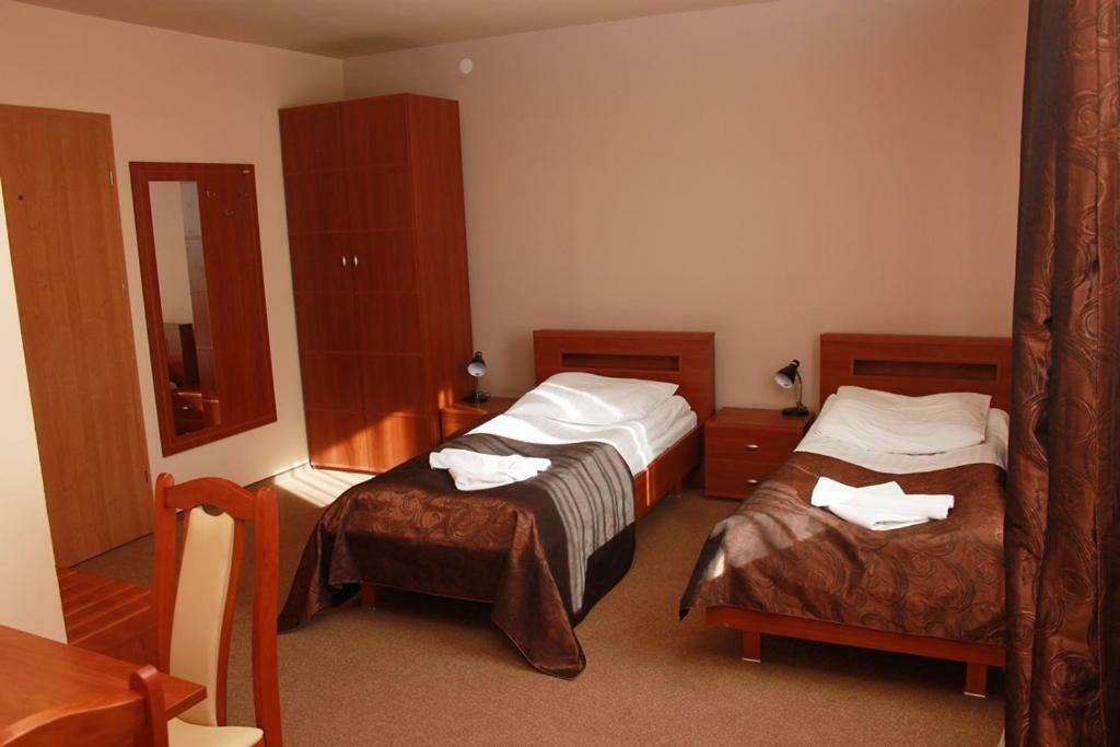Hotel Astor Радом Екстериор снимка